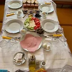 Apartment Qyteza &