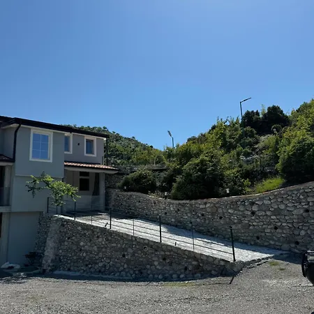 Apartman Qyteza &