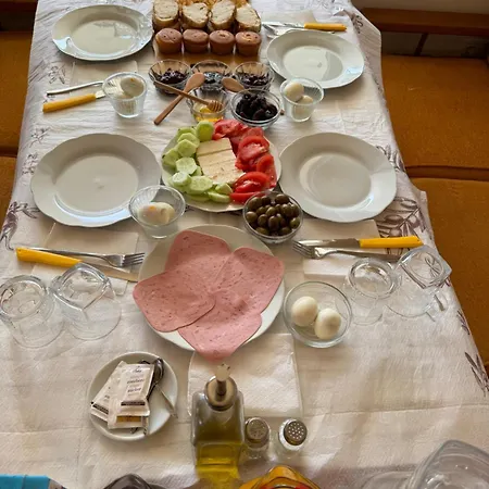 Apartman Qyteza &