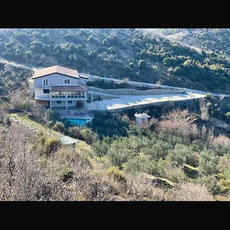 Appartement Qyteza & *